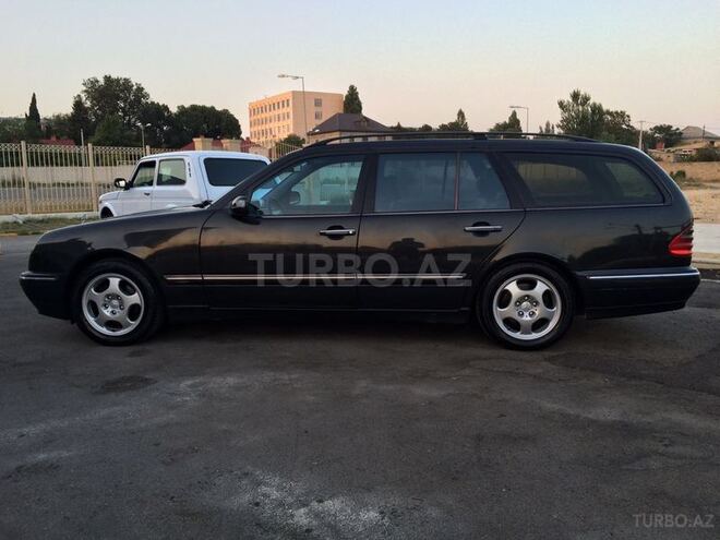 Mercedes E 240 2000, 220,000 km - 2.4 л - Bakı
