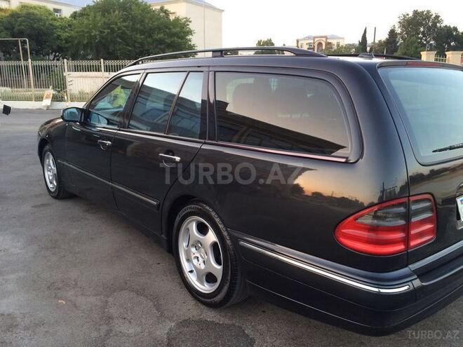 Mercedes E 240 2000, 220,000 km - 2.4 л - Bakı