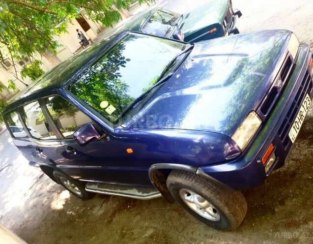 Nissan Terrano 1998, 244,000 km - 2.4 l - Bakı