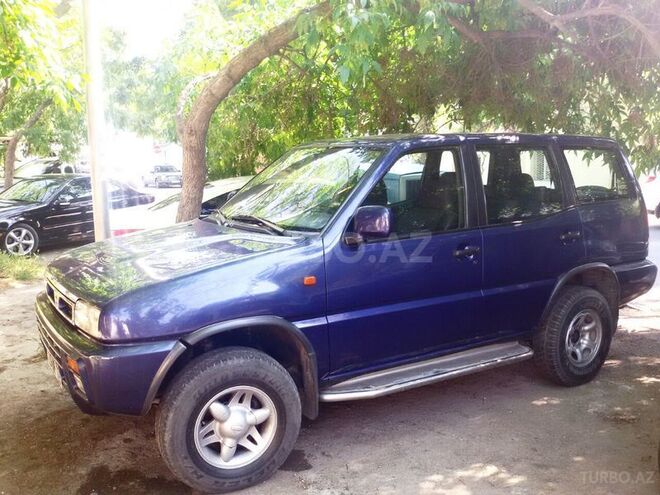 Nissan Terrano 1998, 244,000 km - 2.4 l - Bakı