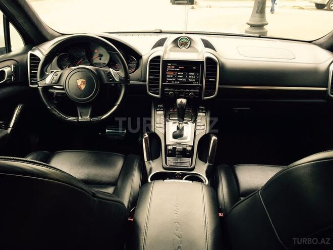 Porsche Cayenne 2013, 54,000 km - 4.8 l - Bakı