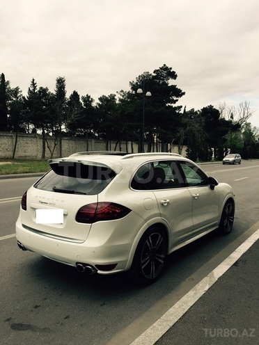 Porsche Cayenne 2013, 54,000 km - 4.8 l - Bakı