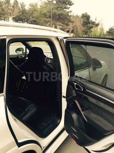 Porsche Cayenne 2013, 54,000 km - 4.8 l - Bakı