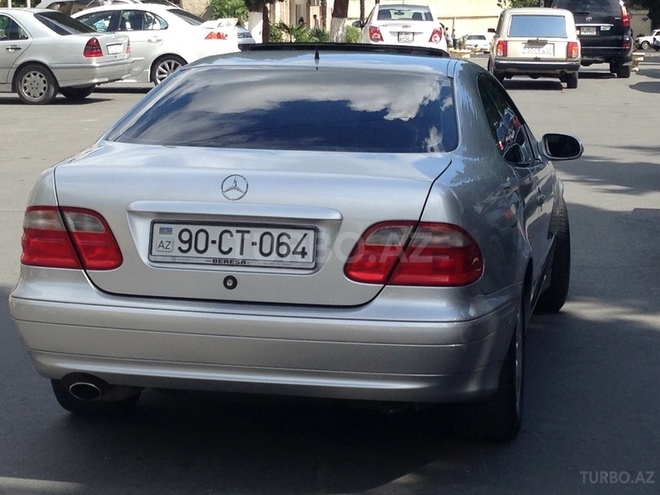 Mercedes  2002, 230,000 km - 0.2 l - Zaqatala