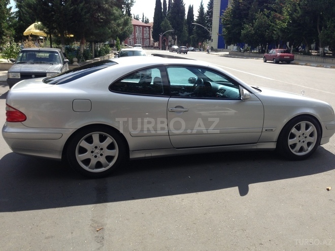 Mercedes  2002, 230,000 km - 0.2 l - Zaqatala
