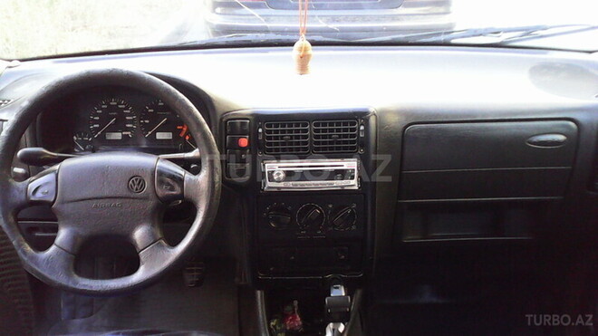 Volkswagen Polo 1997, 235,974 km - 1.4 л - Bakı