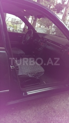 Mercedes E 240 1998, 250,000 km - 2.4 l - Bakı