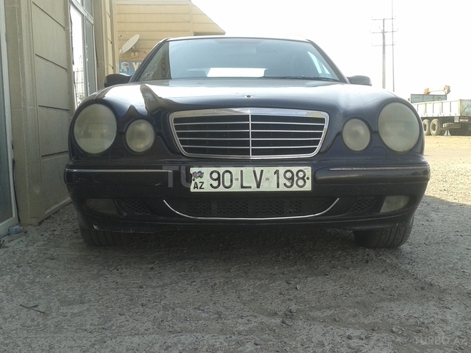 Mercedes E 270 1999, 320,000 km - 2.7 l - Bakı