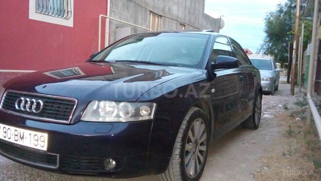 Audi A4 2002, 220,000 km - 2.0 l - Bakı