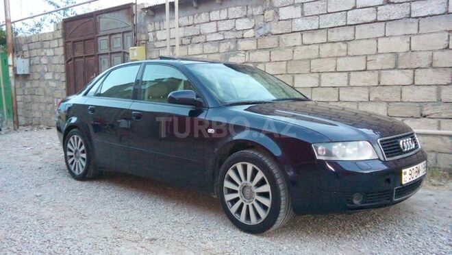 Audi A4 2002, 220,000 km - 2.0 l - Bakı