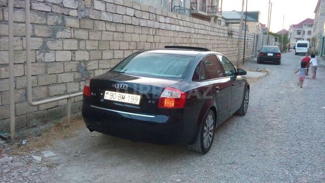Audi A4 2002, 220,000 km - 2.0 l - Bakı