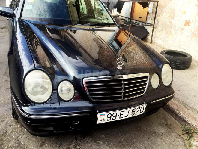 Mercedes E 280 1999, 220,000 km - 2.8 l - Bakı