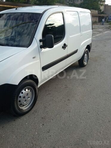 Fiat Doblo 2010, 183,000 km - 1.4 л - Bakı