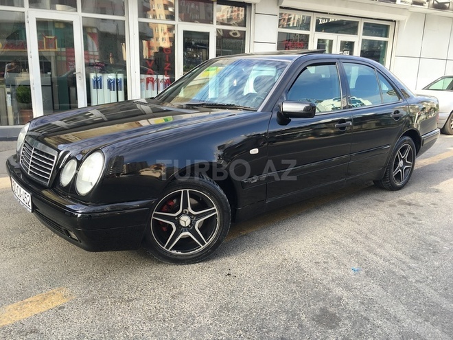 Mercedes E 230 1997, 170,000 km - 2.3 л - Bakı