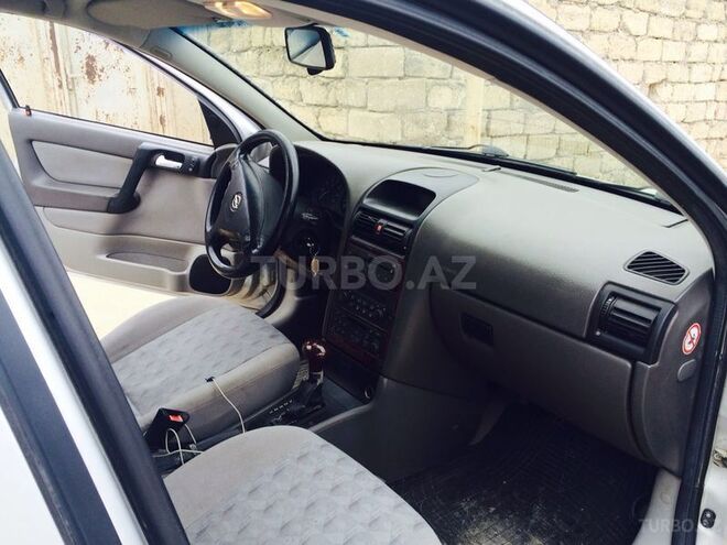 Opel Astra 2002, 200,000 km - 2.2 l - Bakı