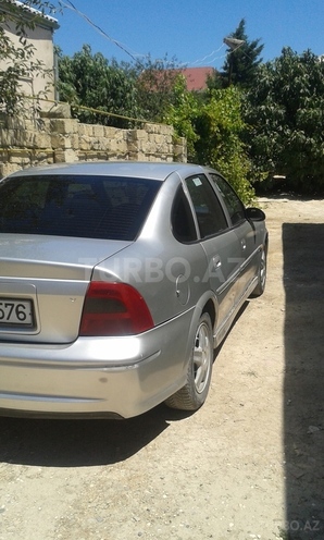 Opel Vectra 1999, 370,000 km - 1.8 l - Bakı