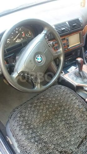 BMW 528 1998, 180,000 km - 2.8 l - Bakı