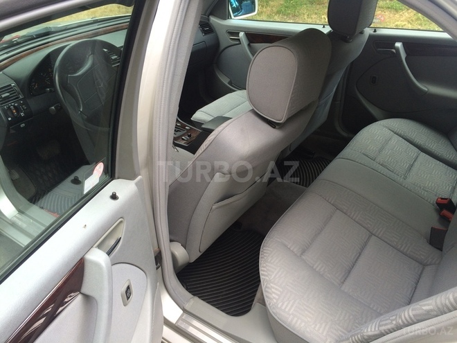 Mercedes C 200 1997, 182,000 km - 2.0 л - Bakı