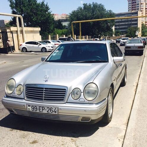 Mercedes E 220 1999, 222,000 km - 2.2 л - Bakı