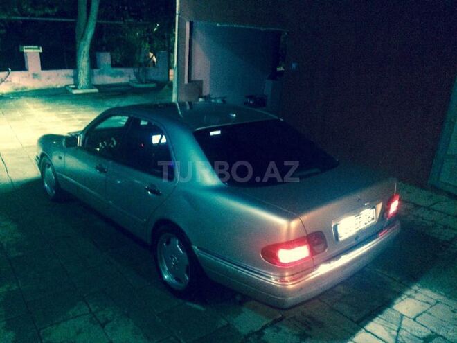 Mercedes E 220 1999, 222,000 km - 2.2 л - Bakı