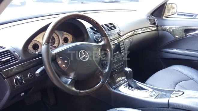 Mercedes E 200 2004, 95,655 km - 2.0 l - Bakı
