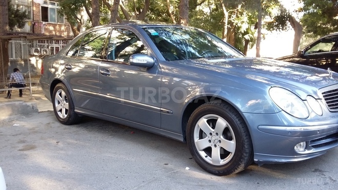 Mercedes E 200 2004, 95,655 km - 2.0 l - Bakı