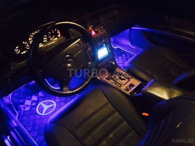 Mercedes E 220 1999, 222,000 km - 2.2 л - Bakı