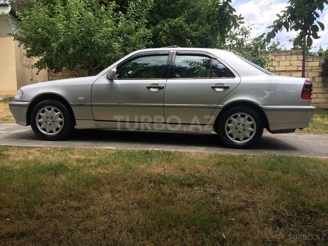 Mercedes C 200 1997, 182,000 km - 2.0 л - Bakı