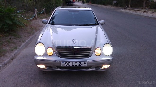 Mercedes E 220 2000, 340,000 km - 2.2 l - Bakı