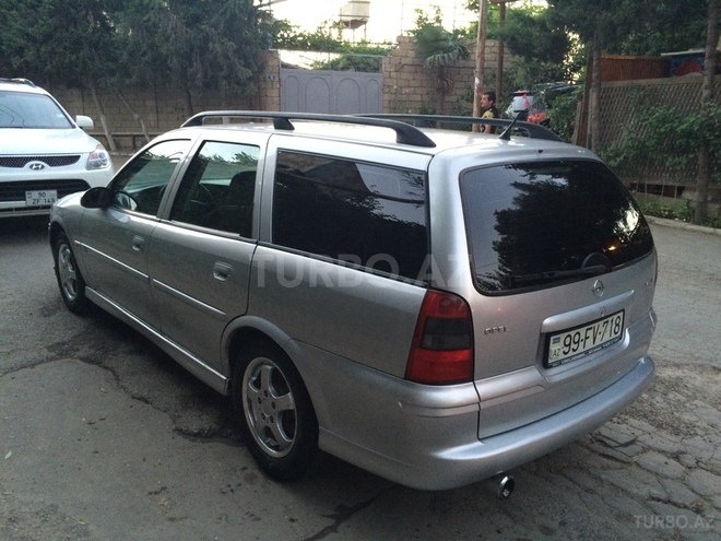 Opel Vectra 2000, 210,000 km - 1.6 l - Bakı