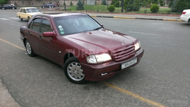 Mercedes C 180 2000, 258,828 km - 1.8 l - Qusar