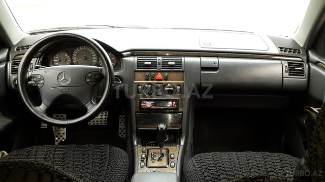 Mercedes E 220 2000, 114,196 km - 2.2 l - Bakı