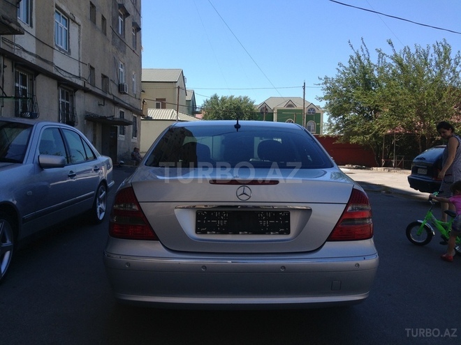 Mercedes E 320 2005, 180,000 km - 3.0 l - Bakı