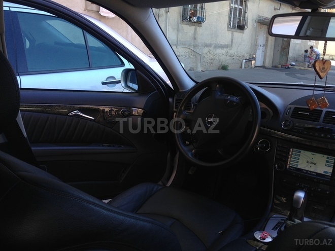 Mercedes E 320 2005, 180,000 km - 3.0 l - Bakı