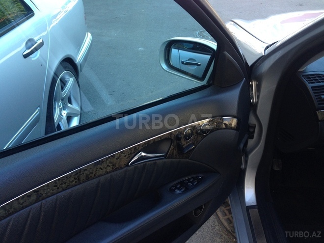 Mercedes E 320 2005, 180,000 km - 3.0 l - Bakı