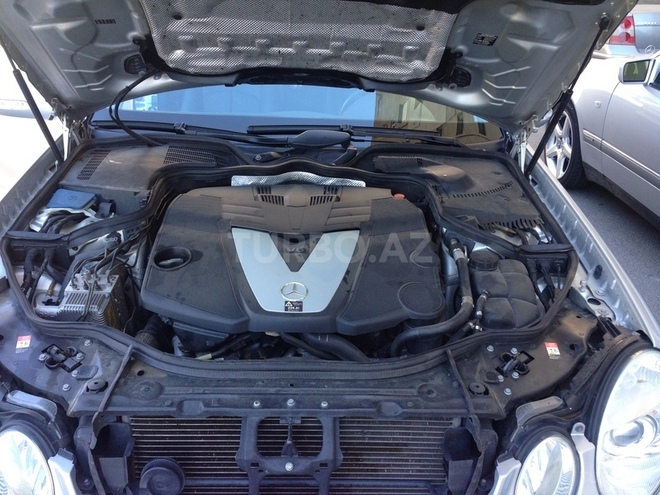 Mercedes E 320 2005, 180,000 km - 3.0 l - Bakı