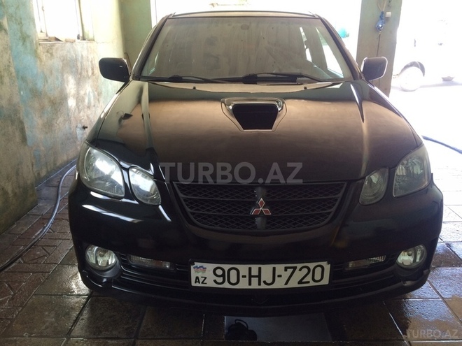 Mitsubishi Airtrek 2002, 360,000 km - 2.0 л - Qusar