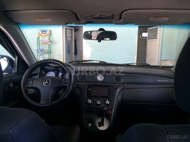 Mitsubishi Airtrek 2002, 360,000 km - 2.0 л - Qusar