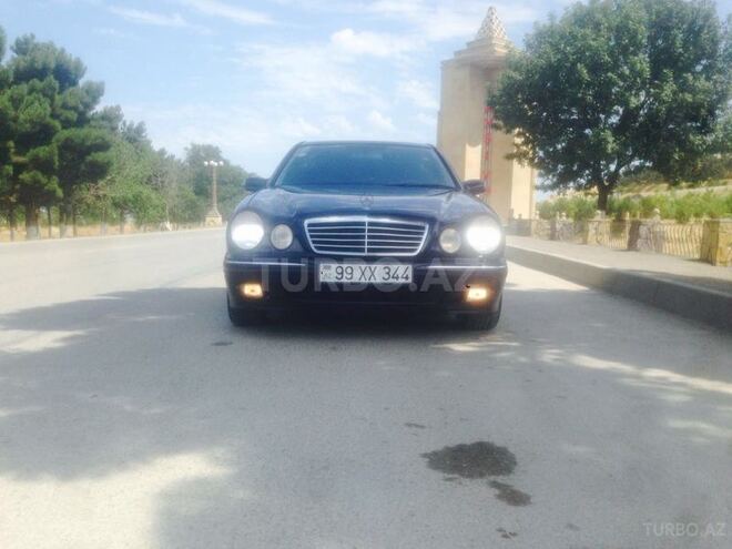 Mercedes E 240 2000, 236,000 km - 2.4 l - Quba