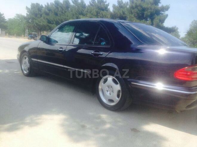 Mercedes E 240 2000, 236,000 km - 2.4 l - Quba