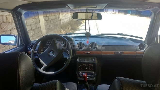 Mercedes E 230 1983, 300,000 km - 2.3 l - Bakı