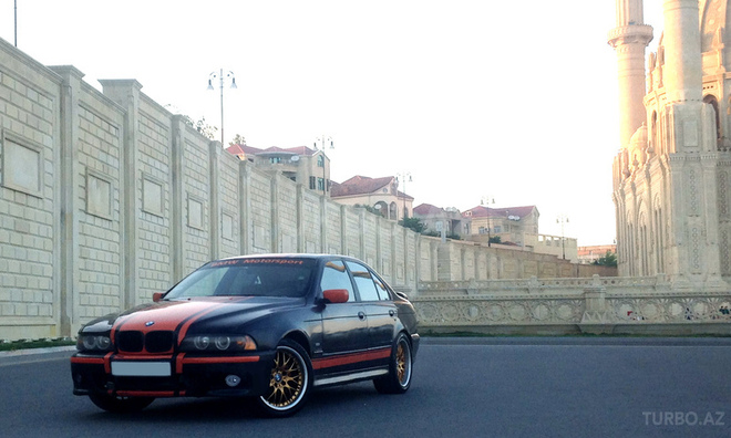BMW 525 1999, 280,000 km - 2.5 l - Bakı