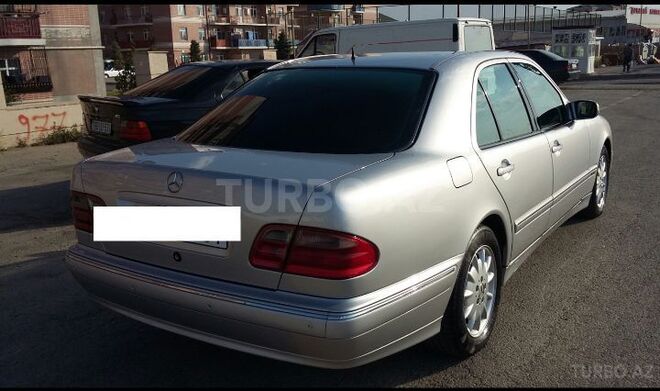 Mercedes E 240 1999, 248,000 km - 2.4 l - Bakı
