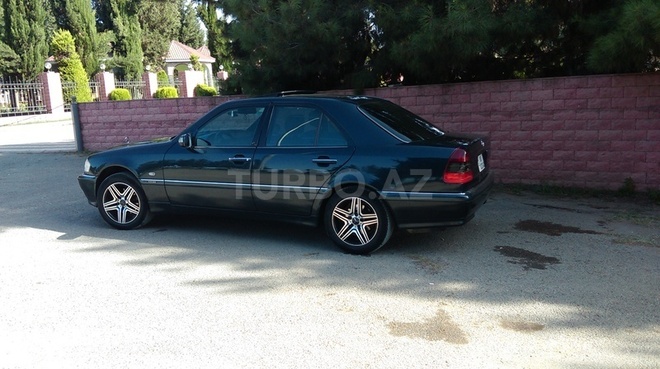 Mercedes C 240 1999, 184,000 km - 2.4 l - Bakı