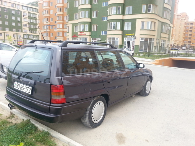 Opel Astra 1996, 18,000 km - 0.2 l - Bakı