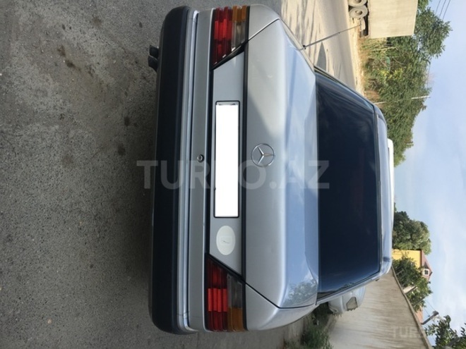 Mercedes E 300 1990, 650,000 km - 3.0 l - Bakı