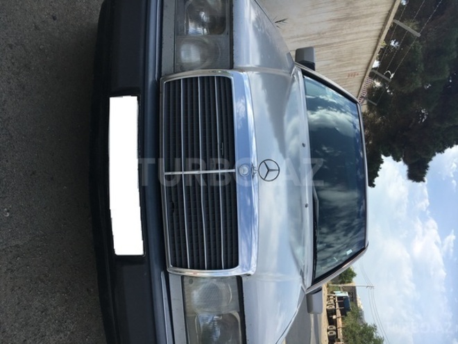 Mercedes E 300 1990, 650,000 km - 3.0 l - Bakı