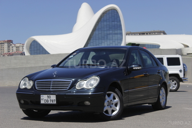 Mercedes C 200 2000, 200,000 km - 2.0 l - Bakı