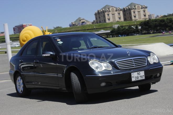 Mercedes C 200 2000, 200,000 km - 2.0 l - Bakı