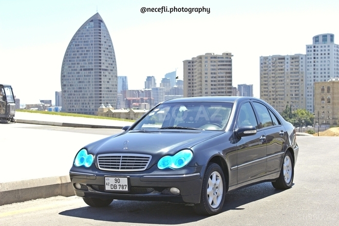 Mercedes C 200 2000, 200,000 km - 2.0 l - Bakı